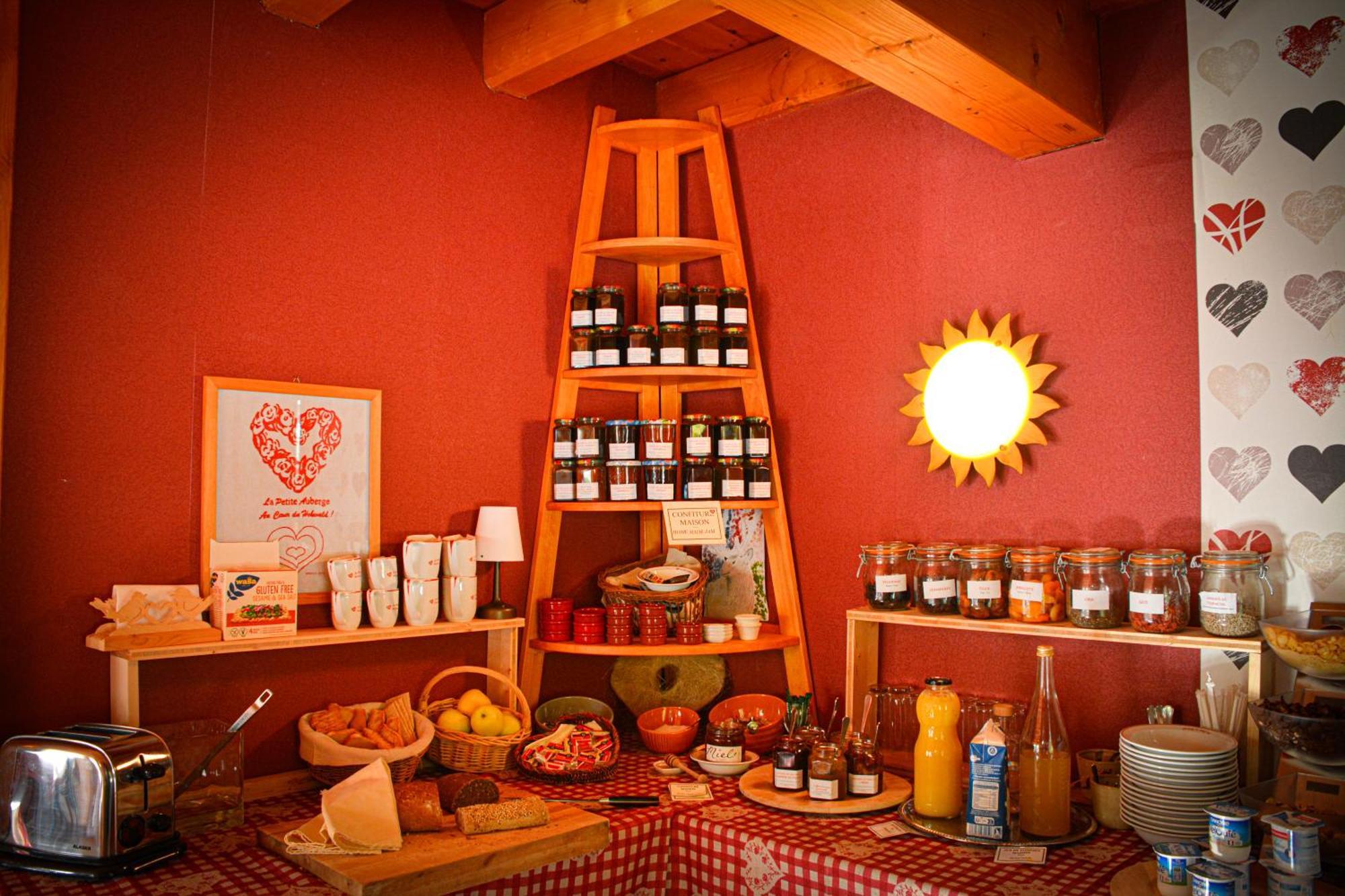 Logis Hotel Restaurant La Petite Auberge Alsace لي هوهوالد المظهر الخارجي الصورة