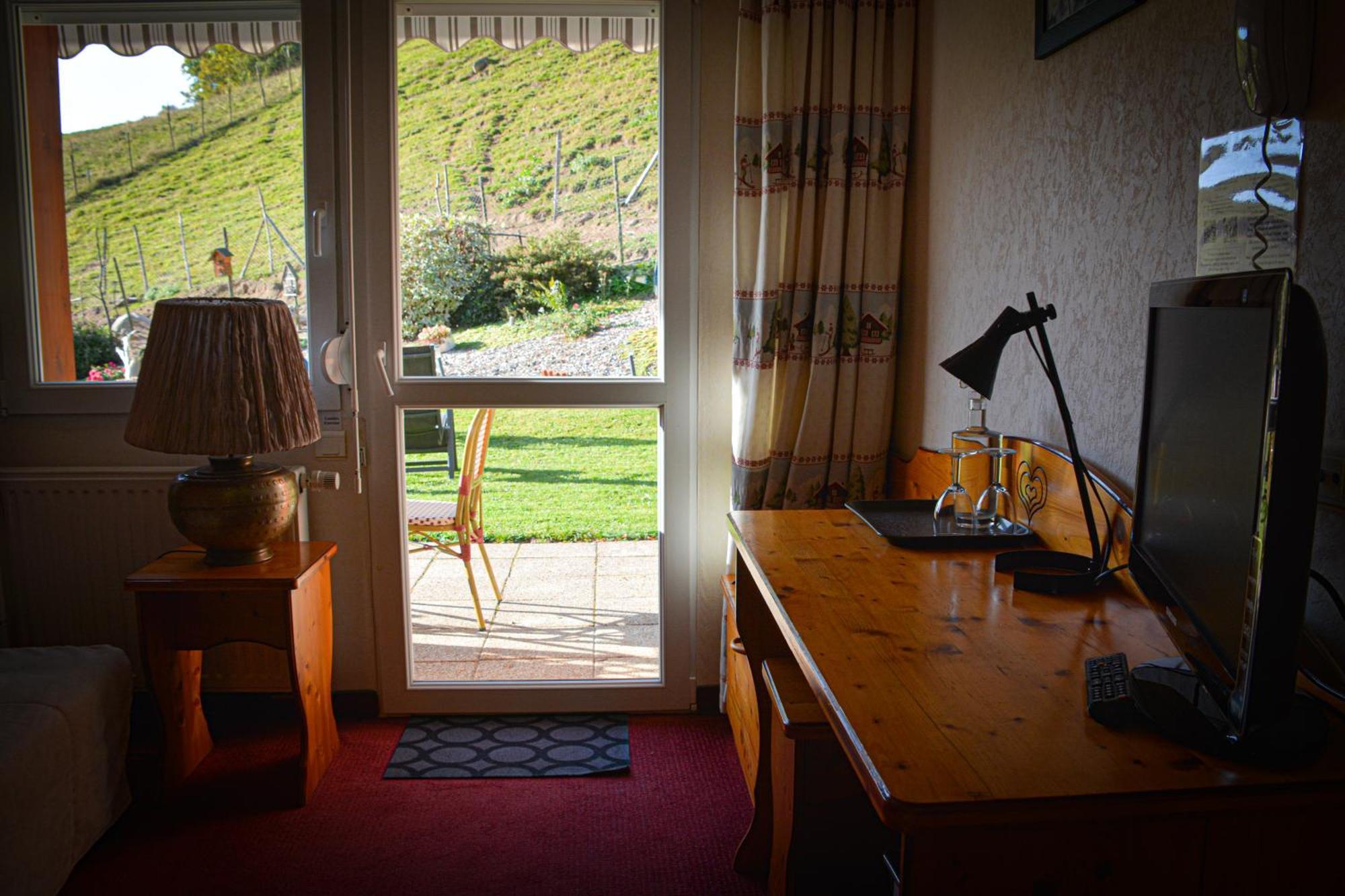 Logis Hotel Restaurant La Petite Auberge Alsace لي هوهوالد المظهر الخارجي الصورة