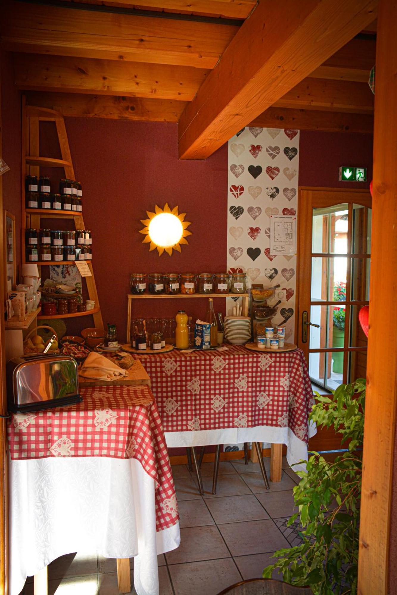 Logis Hotel Restaurant La Petite Auberge Alsace لي هوهوالد المظهر الخارجي الصورة